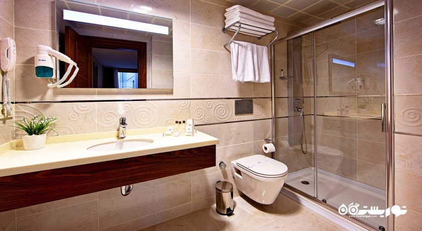 حمام و سرویس بهداشتی اتاق ها